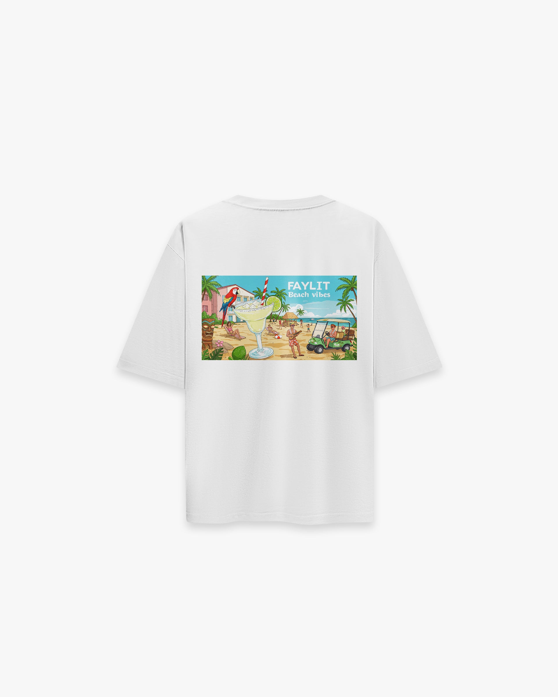 Beach Vibes Optik Beyaz Oversize Tişört Beyaz oversize tişörtün sırt baskısı. Tasarımda, tatil ve plaj temalı, canlı renklerde bir illüstrasyon yer alıyor. Ön planda büyük bir margarita bardağı, arka planda ise palmiyeler, plaj kulübesi, golf arabası ve güneşlenen insanlar gibi detaylar görülüyor. "FAYLIT" ve "beach vibes" yazıları tasarıma eşlik ediyor. -  Faylit